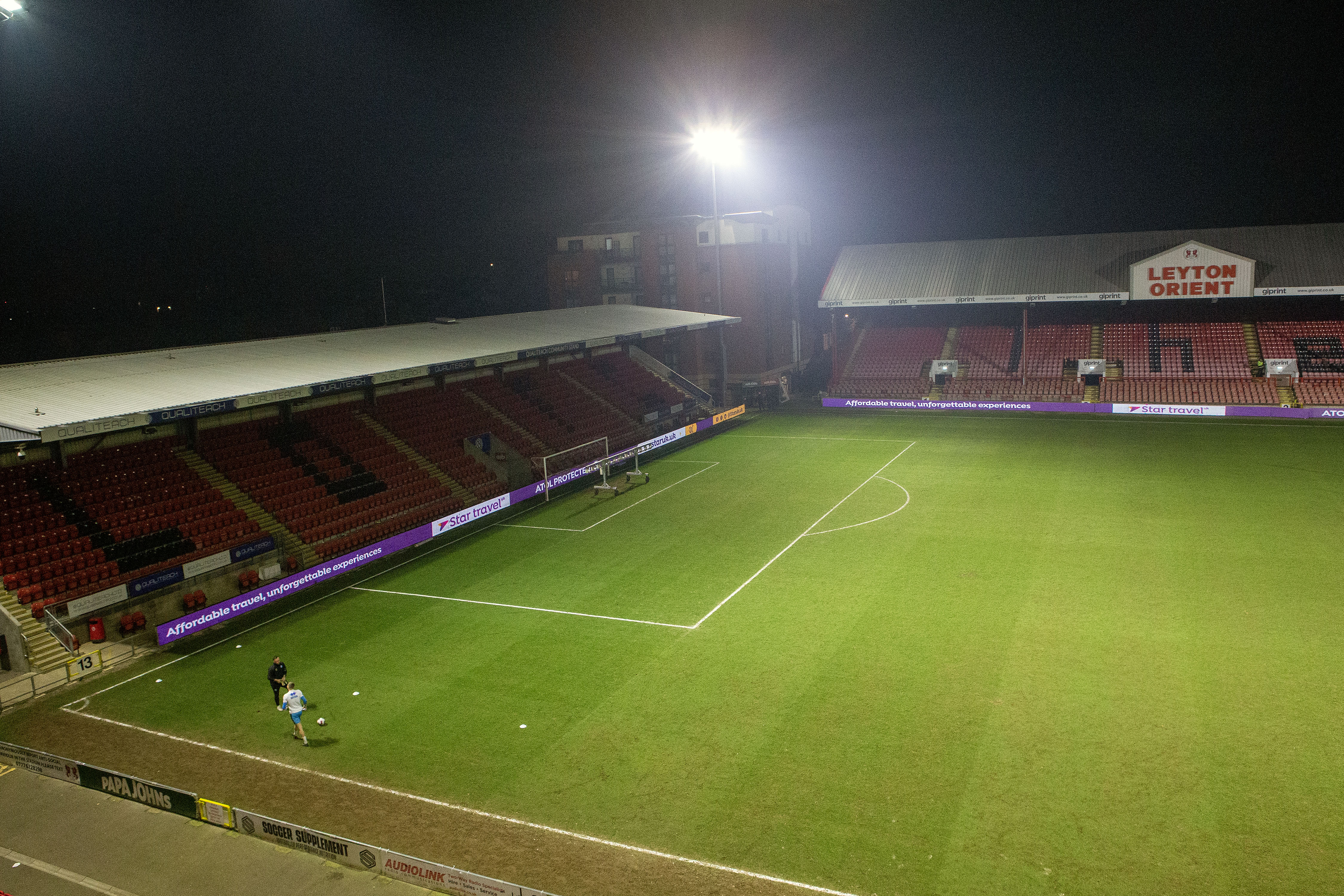 Star travel - Proud sponsors of Leyton Orient Football Club