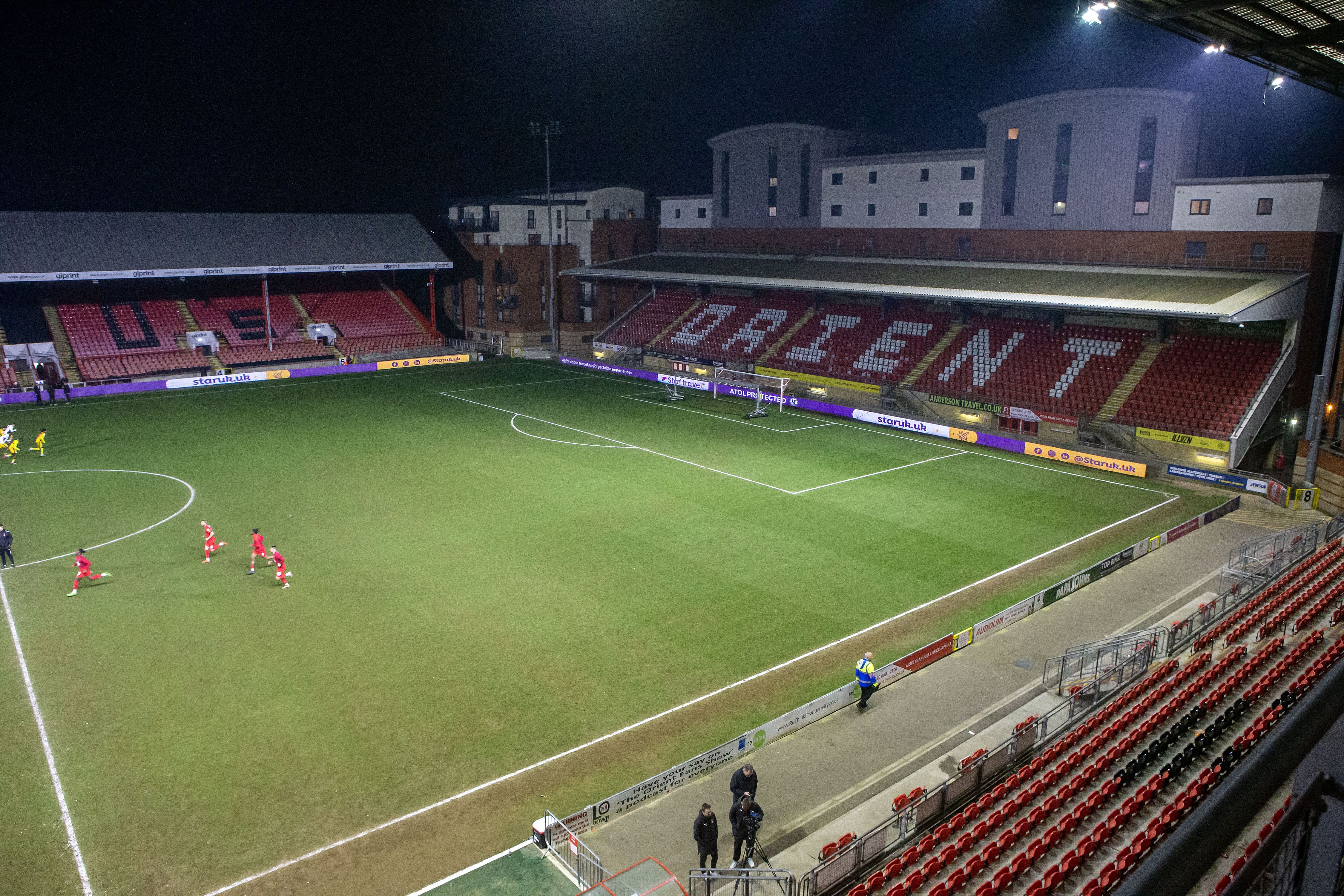 Star travel - Proud sponsors of Leyton Orient Football Club